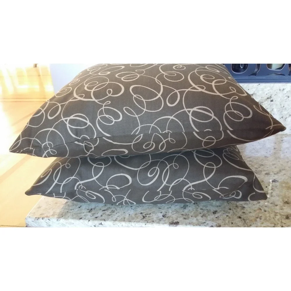 Mill Creek Throw Pillow Covers Brown Geometric Swirls 20x20‎ Zippered Pair NEW